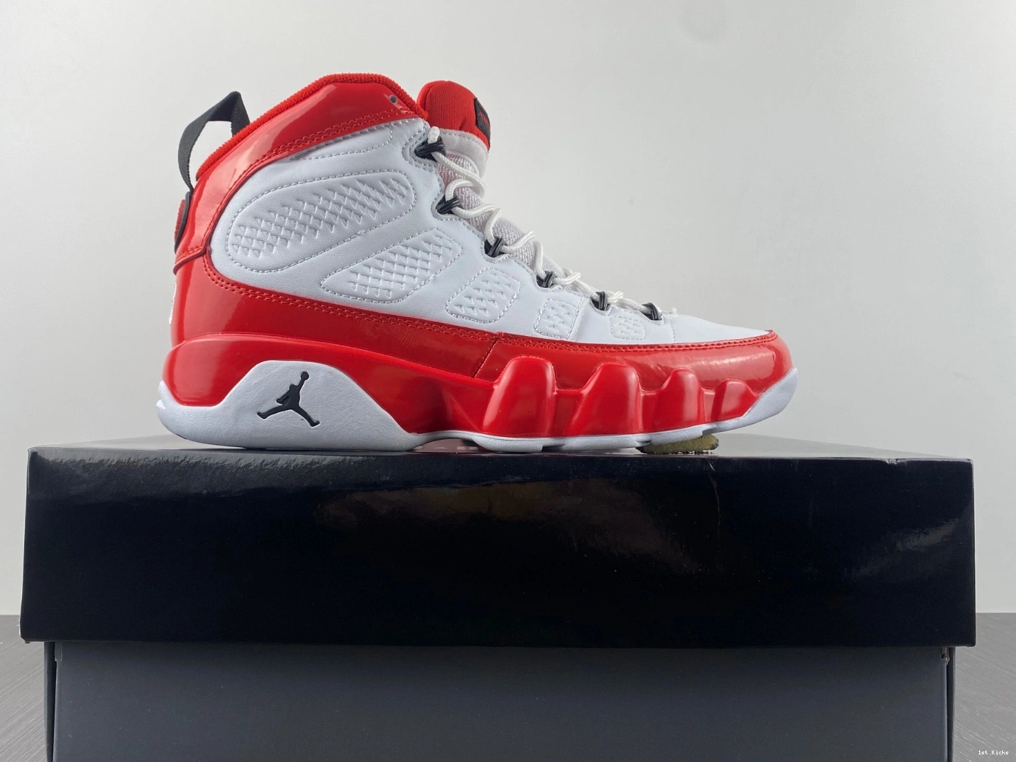 302370-160L  Jordan Red Black 9 White Gym Air Red 0207